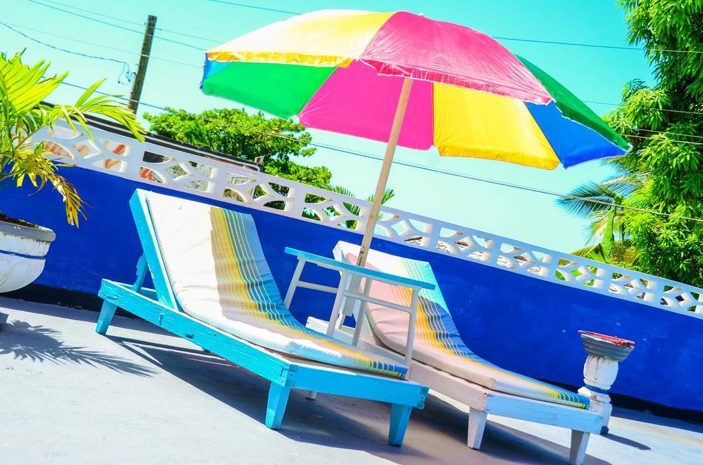 Marine View Hotel Ocho Rios Zewnętrze zdjęcie