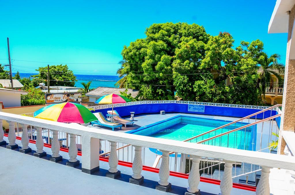 Marine View Hotel Ocho Rios Zewnętrze zdjęcie