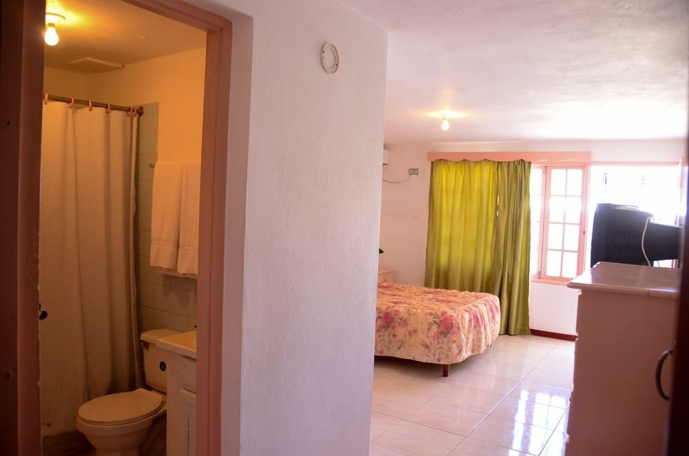 Marine View Hotel Ocho Rios Zewnętrze zdjęcie